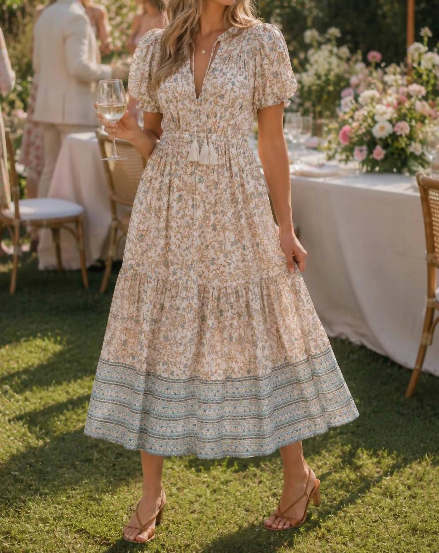 Elan - Whimsy Print Elastic Waist Maxi Dress