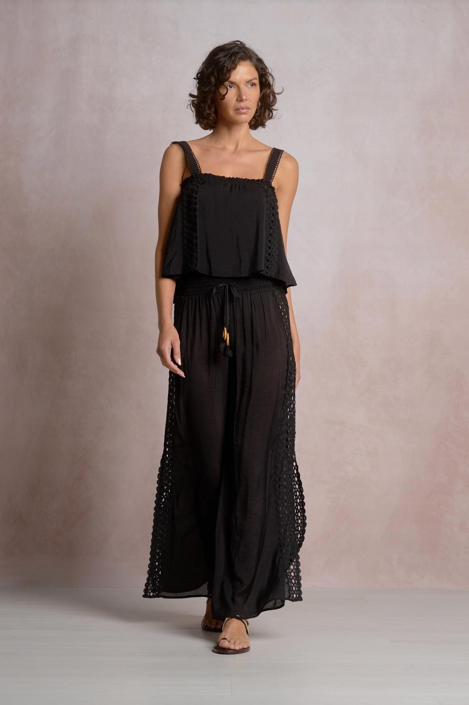 Elan - Nyx Flowy Tank Top