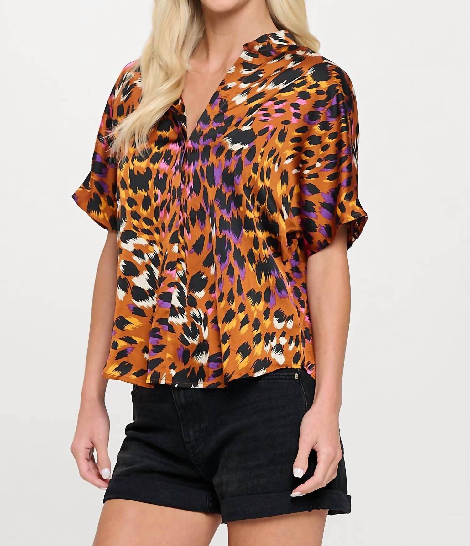 Meet Me In Santorini - Kaii V Neck Top