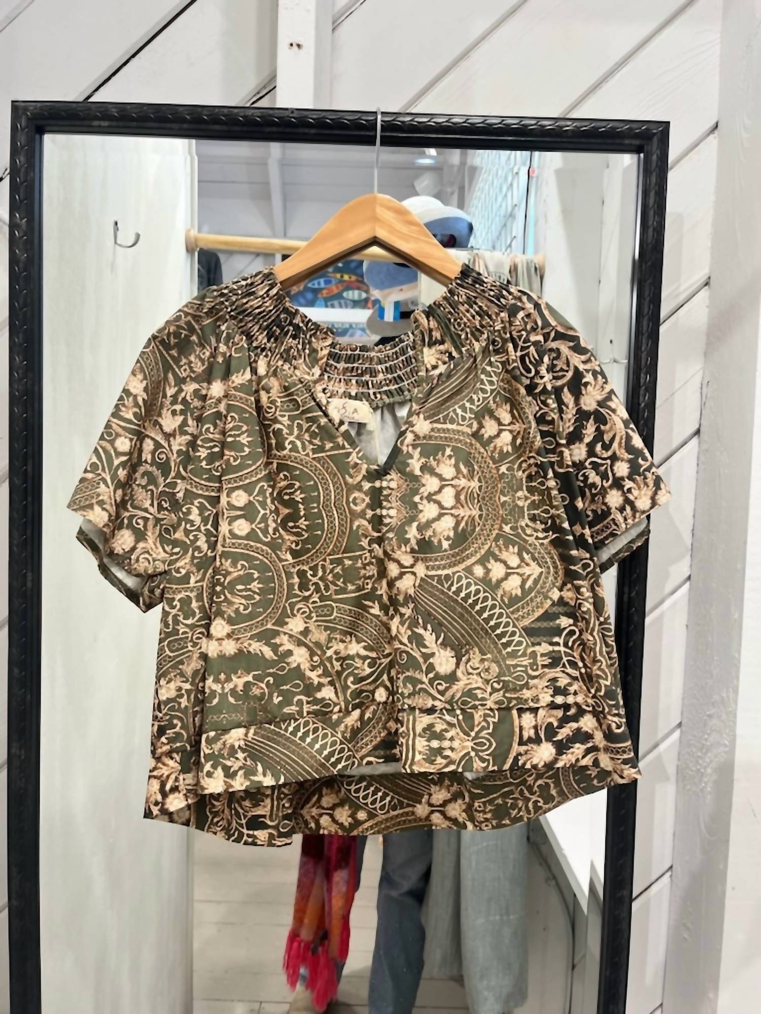 Sofia - Women's Natalie Short Sleeve Top