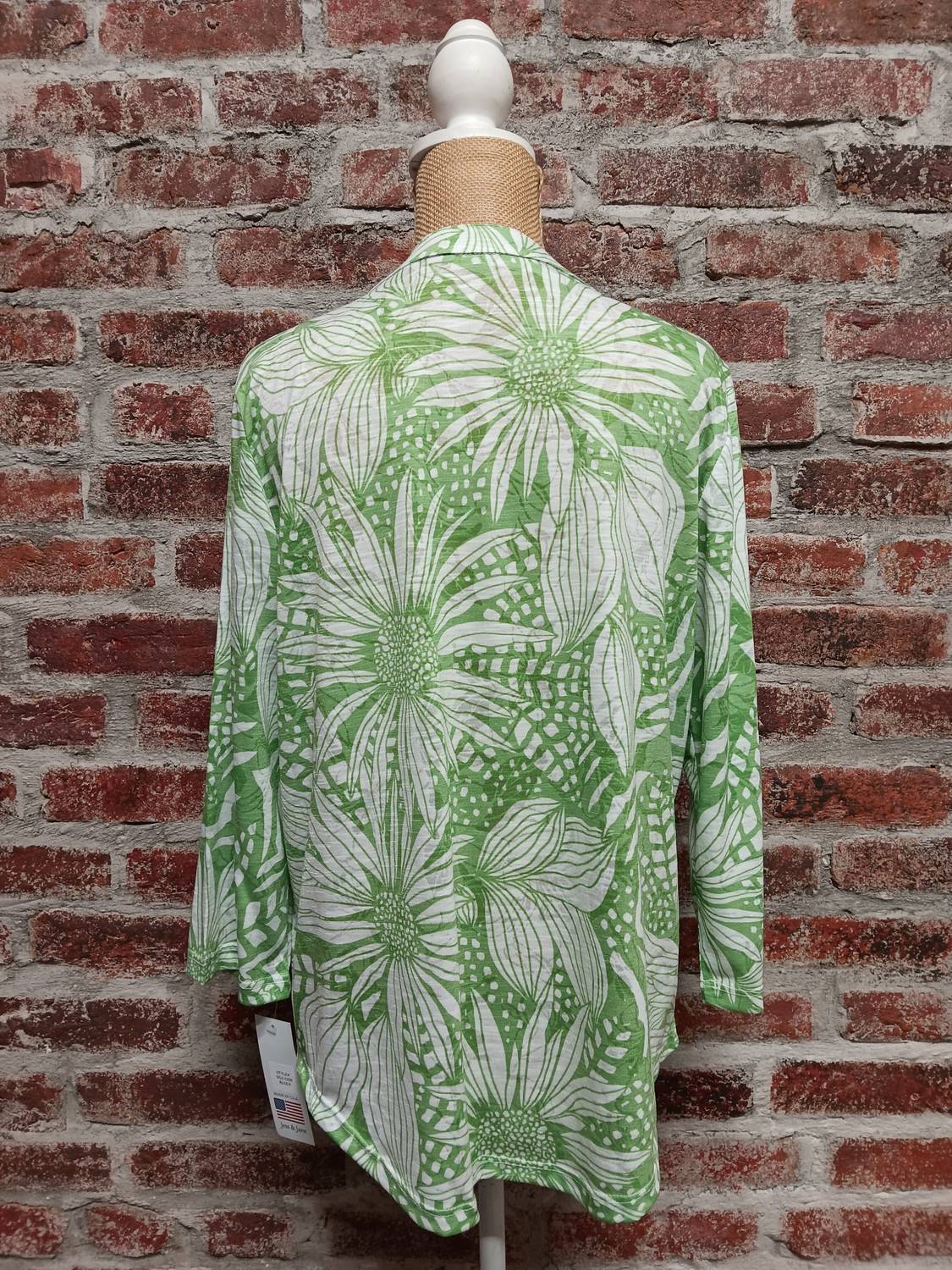 Jess & Jane - Women's Floral Button Down 3/4 Sleeve Top