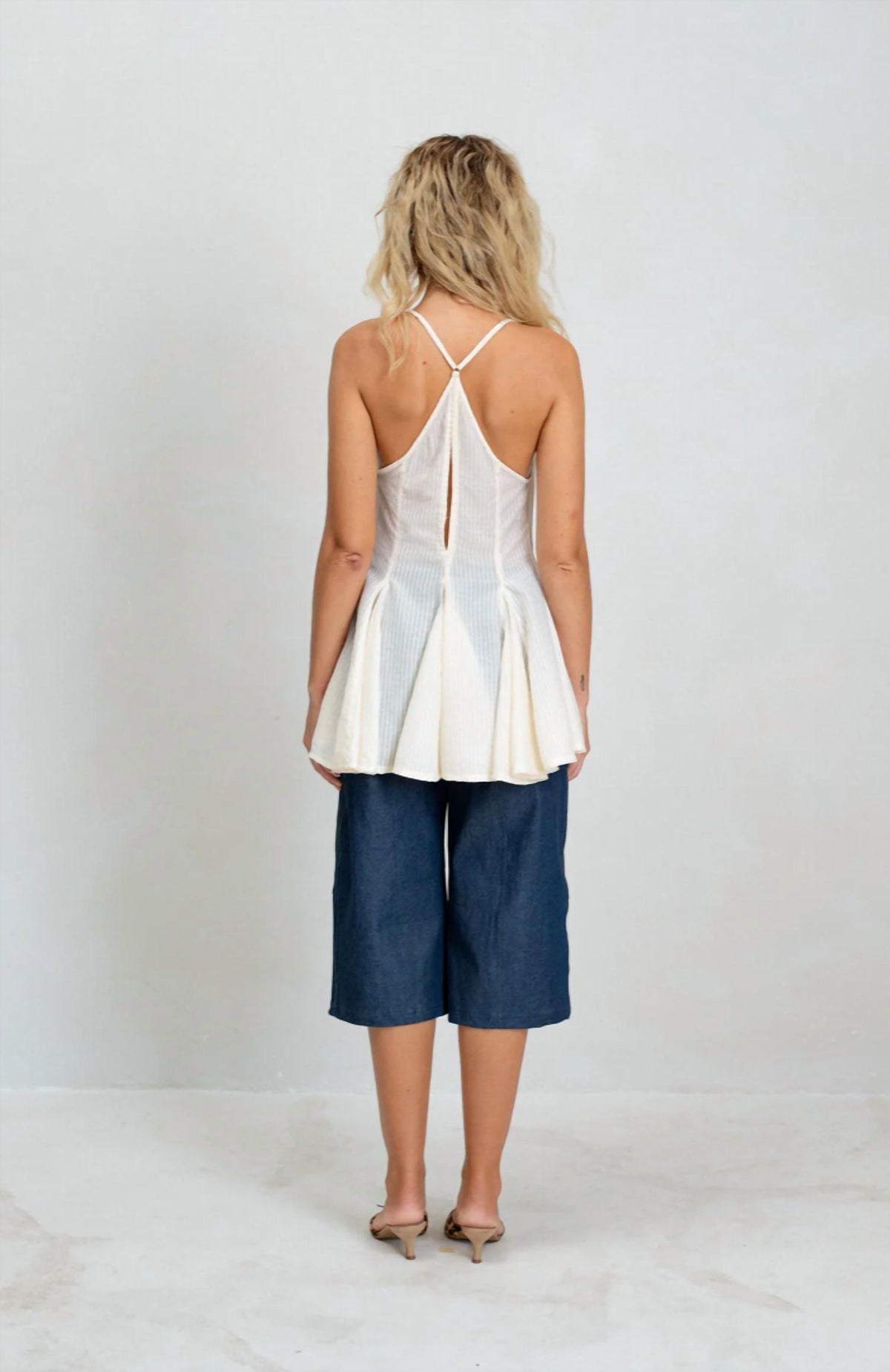 Belle Anna - Women's Blossom Top
