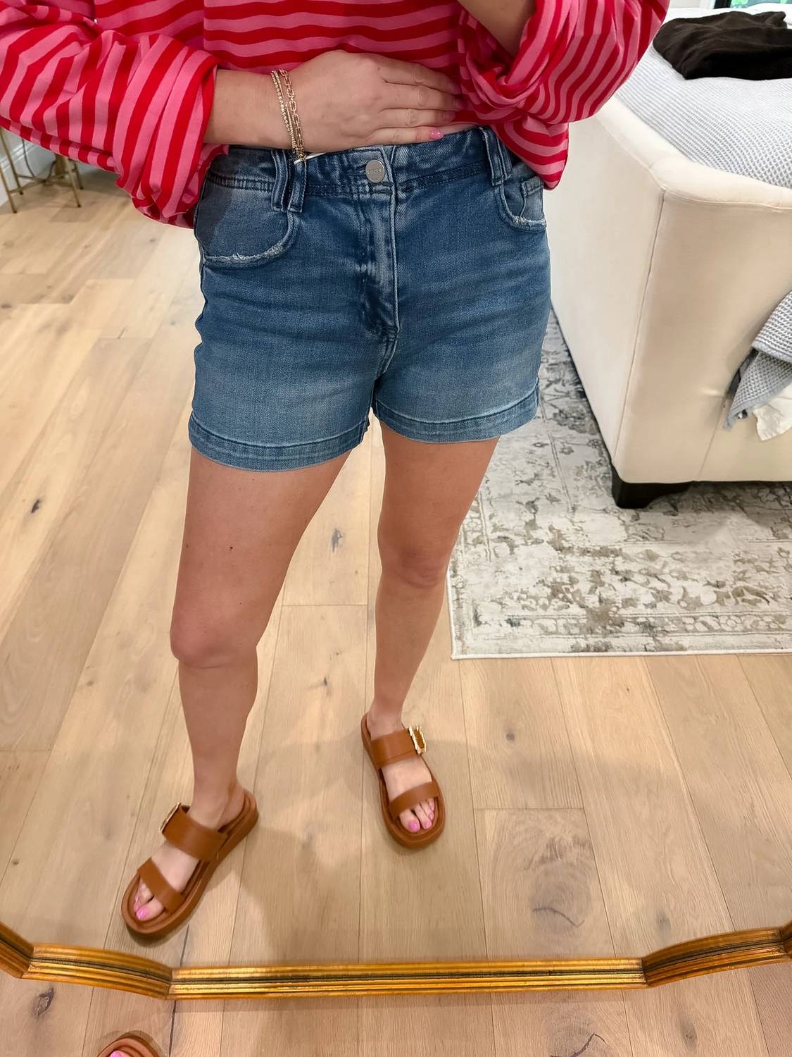 Risen - Women's Harbor Mid Rise Shorts