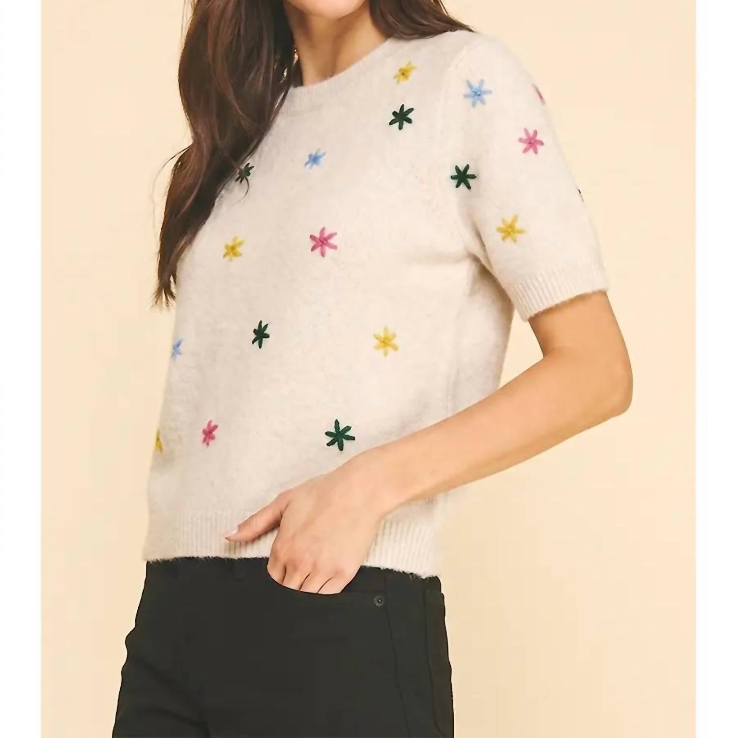 Pinch - Floral Embroidered Short Sleeve Sweater