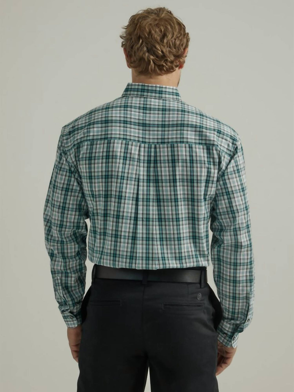 Wrangler - Riata Long Sleeve Button Down Shirt