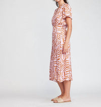 Self Contrast - Ilse V-neck Midi Dress