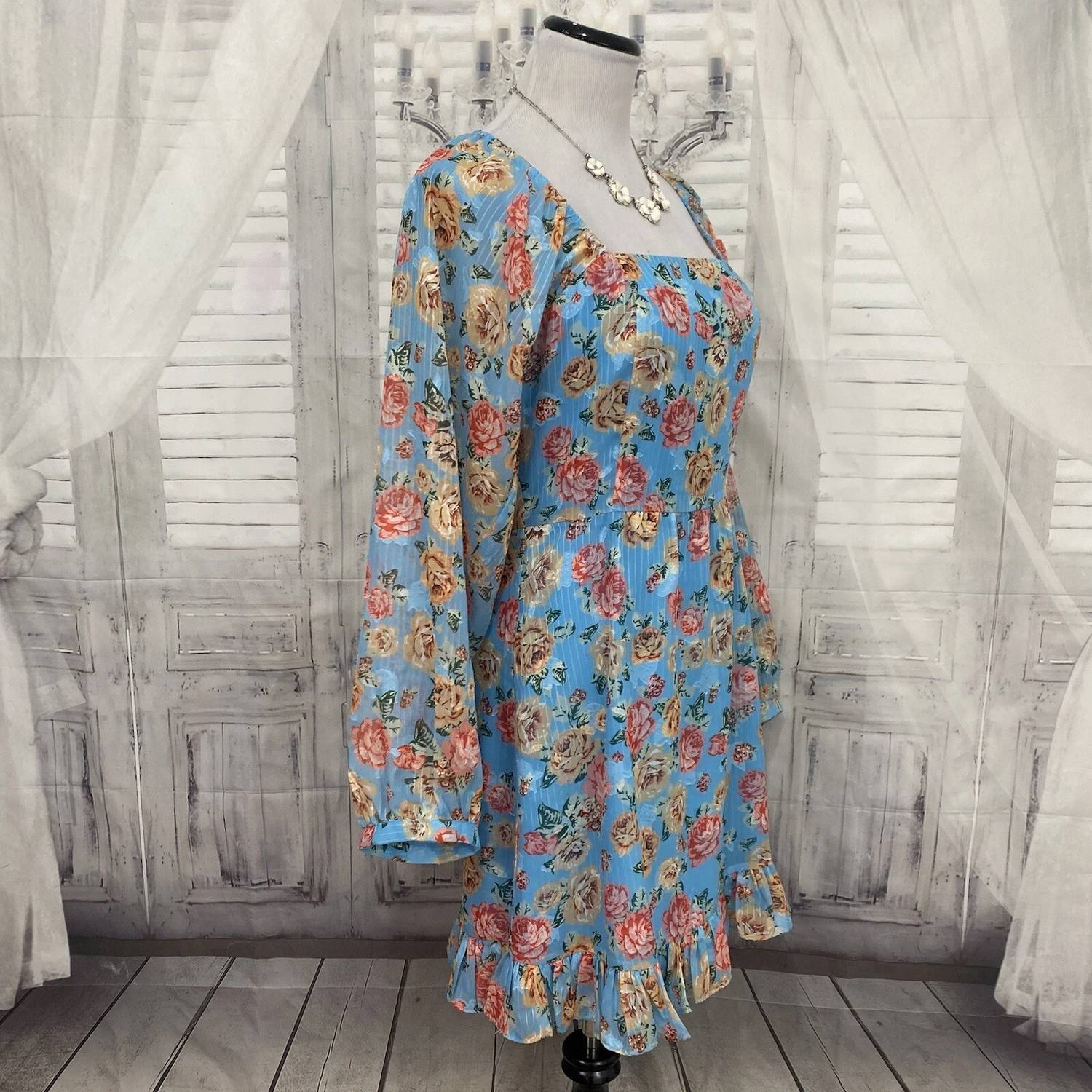 Adelyn Rae - Vero Poet Sleeve Dress
