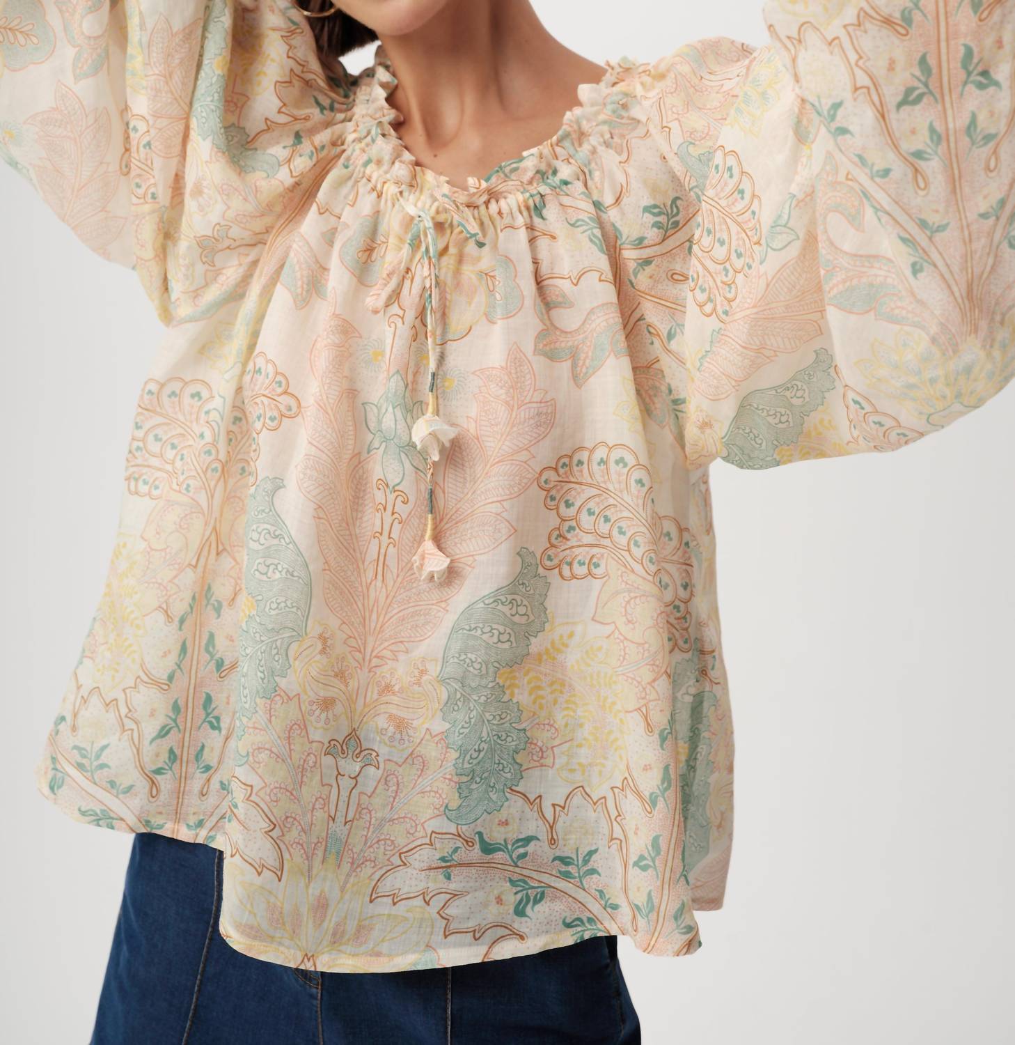Exquise - Uliana Crew Neck Blouse