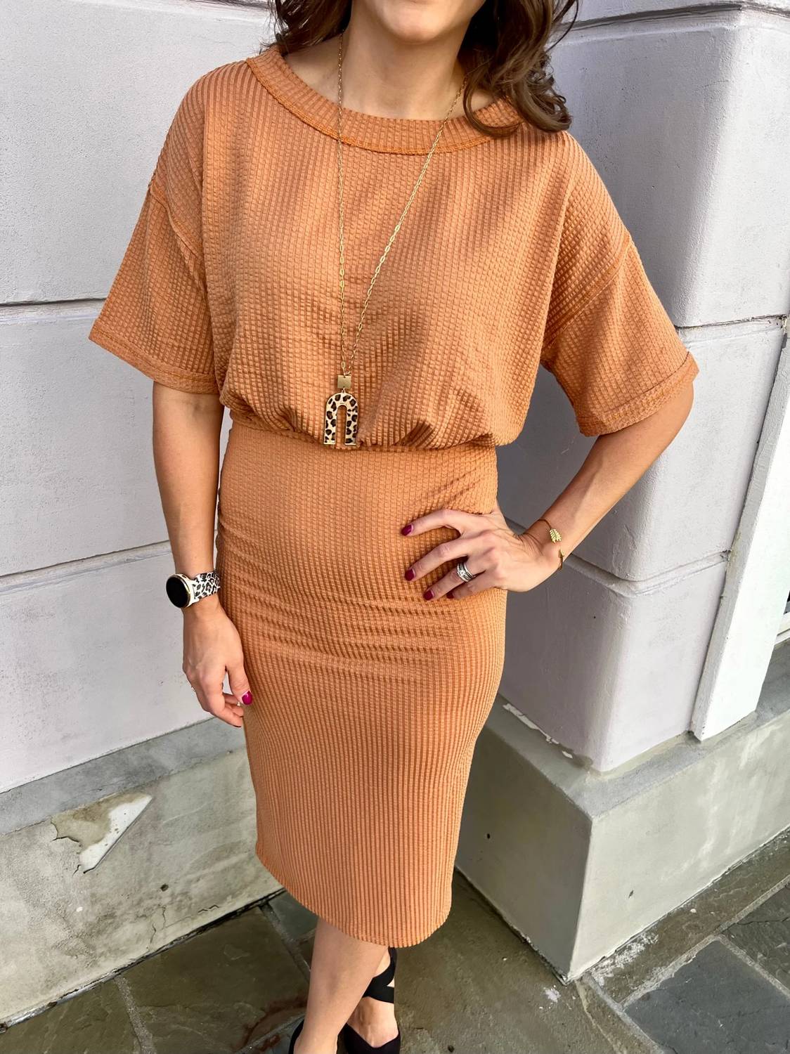 Entro - Solid Ribbed Round Neck Half Sleeve Midi Dress