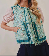 Listicle - Floral Fields Quilted Vest