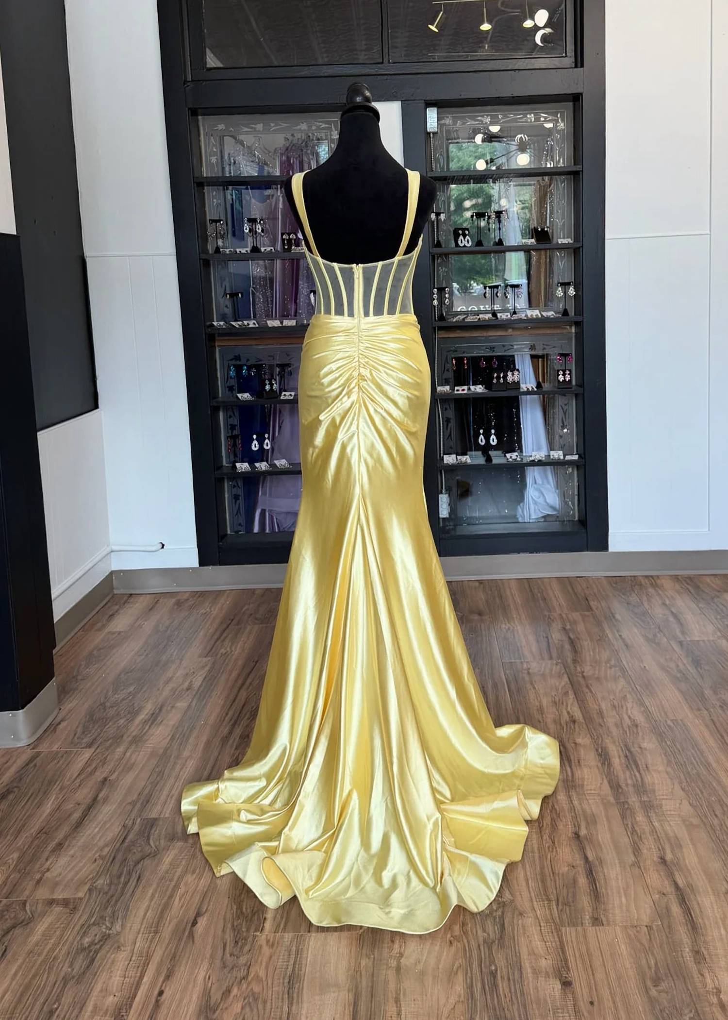Sherri Hill - Women's Square Neck Sleeveless Dress