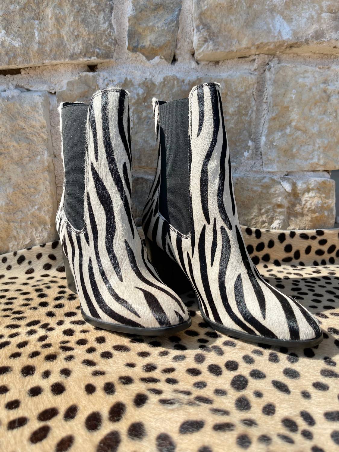 Camel Toes Shoes - Women's Stepping Out In Style Zebra Booties