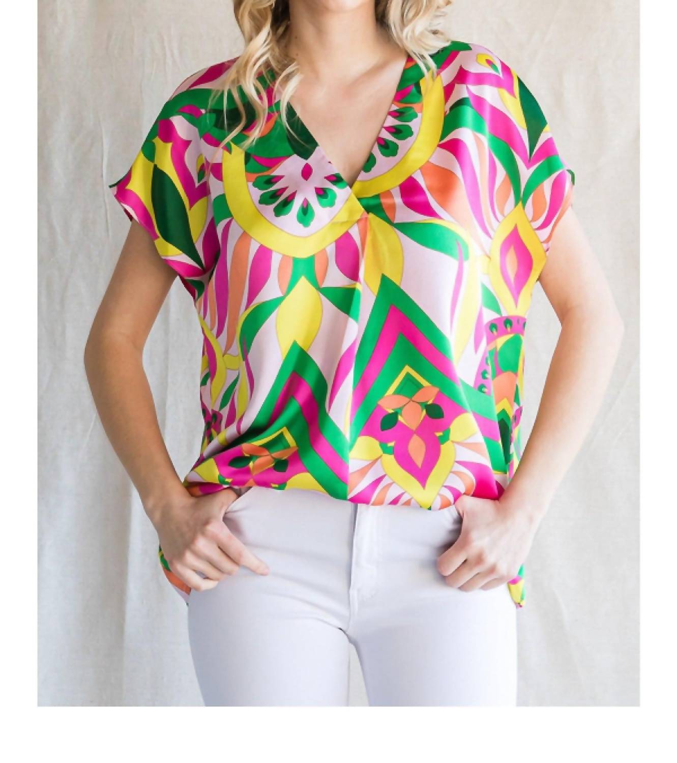 Jodifl - Mix Print Top With A V-neckline & Short Curved Sleeves
