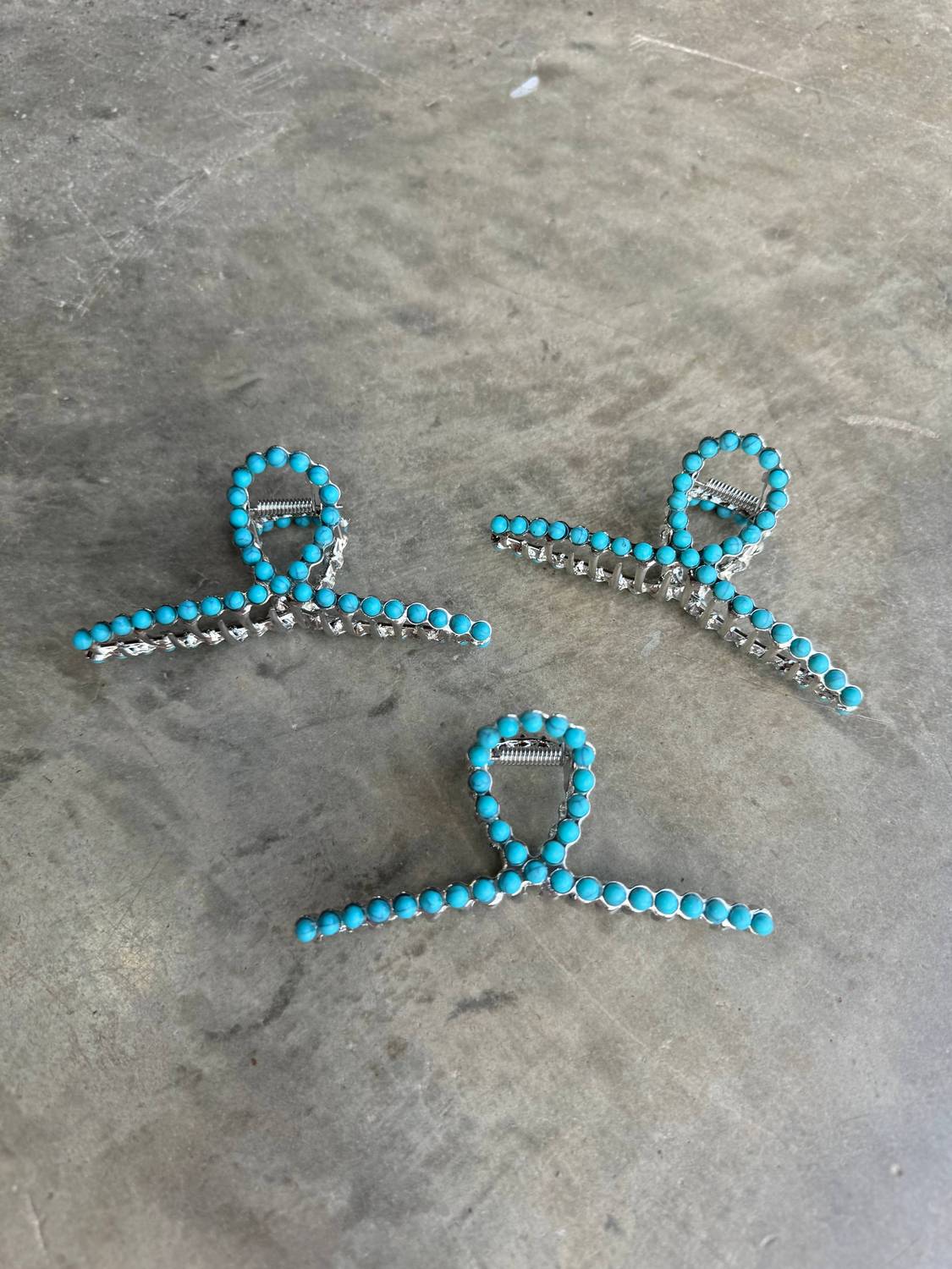 Wild Junkie - Women's Studded Claw Hair Clip