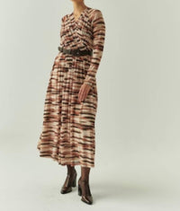 Exquise - Bellamy Printed Long Sleeve V Neck Knit Dress