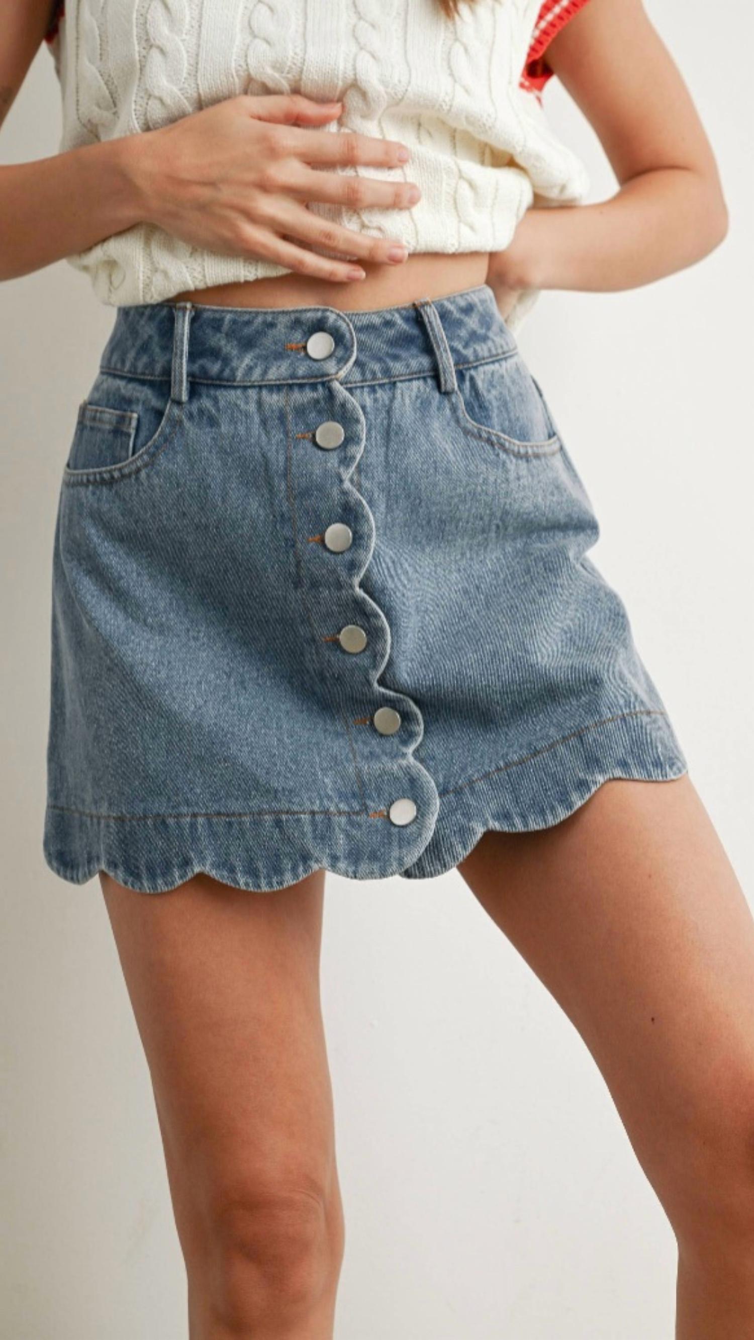 Buttermelon - Scallop Edge Button-up Skirt