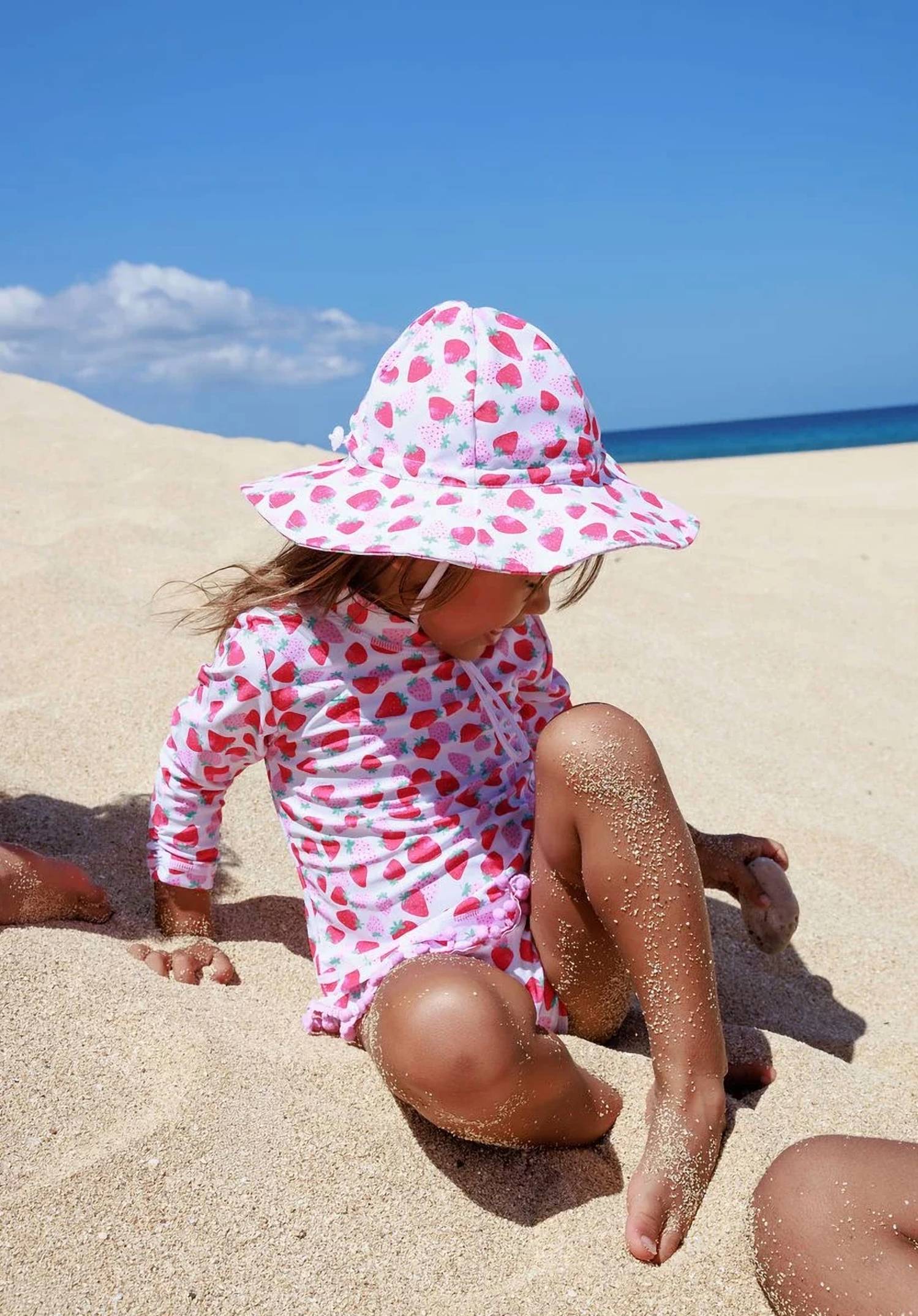 Feather 4 Arrow - Sandy Toes Rashguard Swim Set