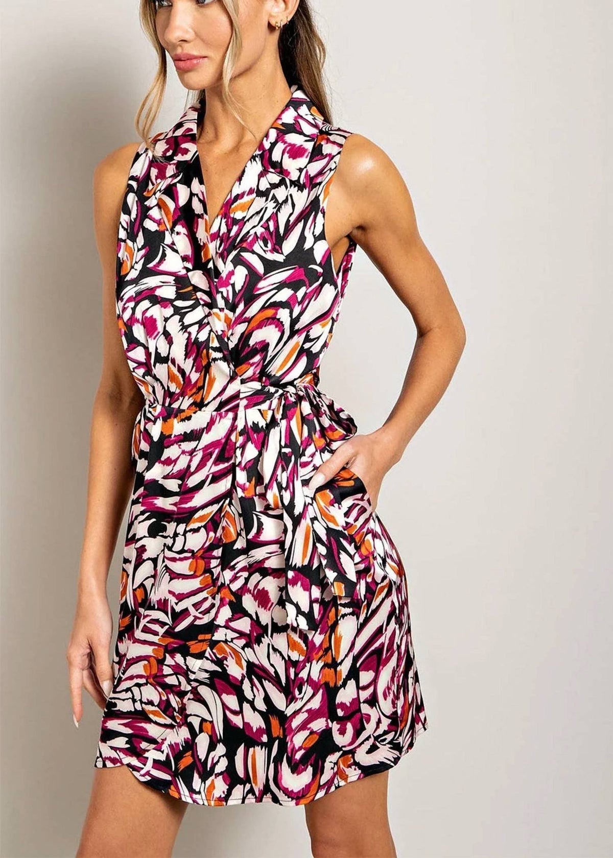 Ee:Some - Abstract Print Sleeveless Mini Wrap Dress