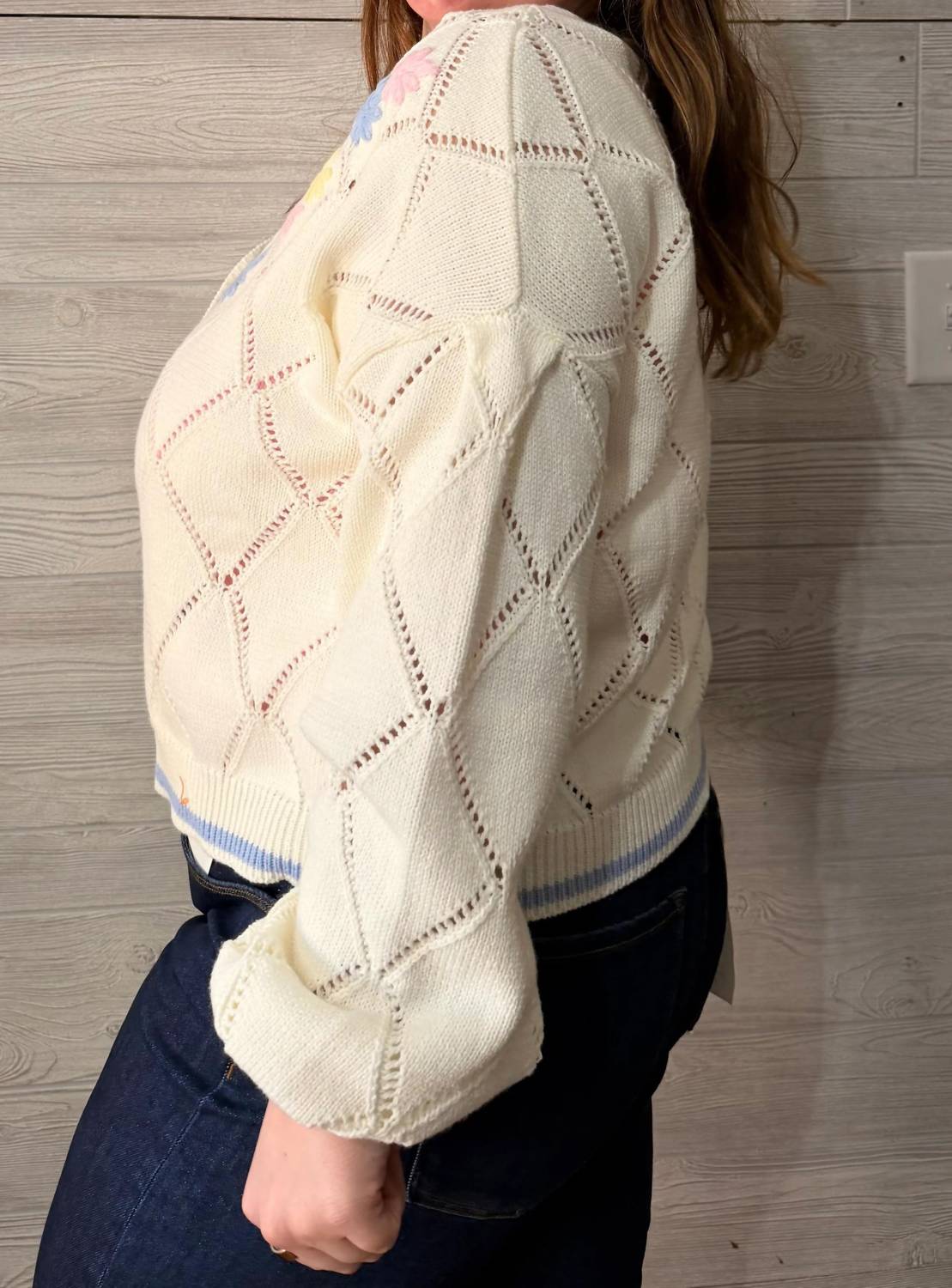 Ee:Some - April V-neck Cardigan