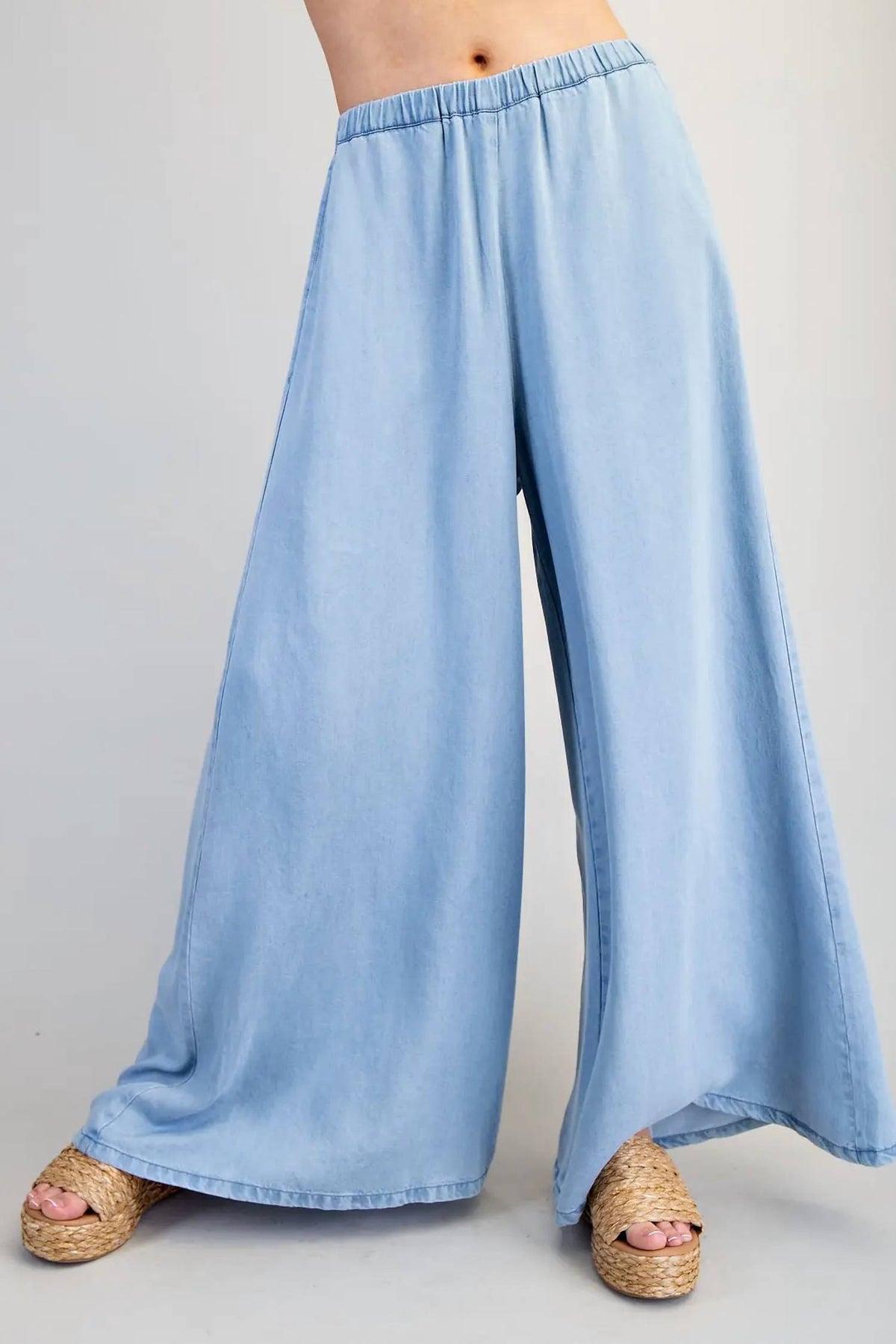 Ee:Some - Chambray Wide Leg Pants