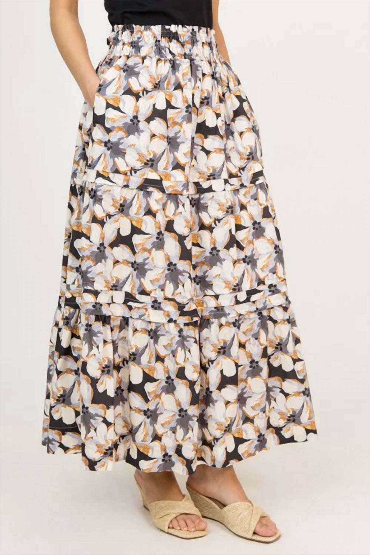 Ee:Some - Floral Print Tiered Maxi Skirt
