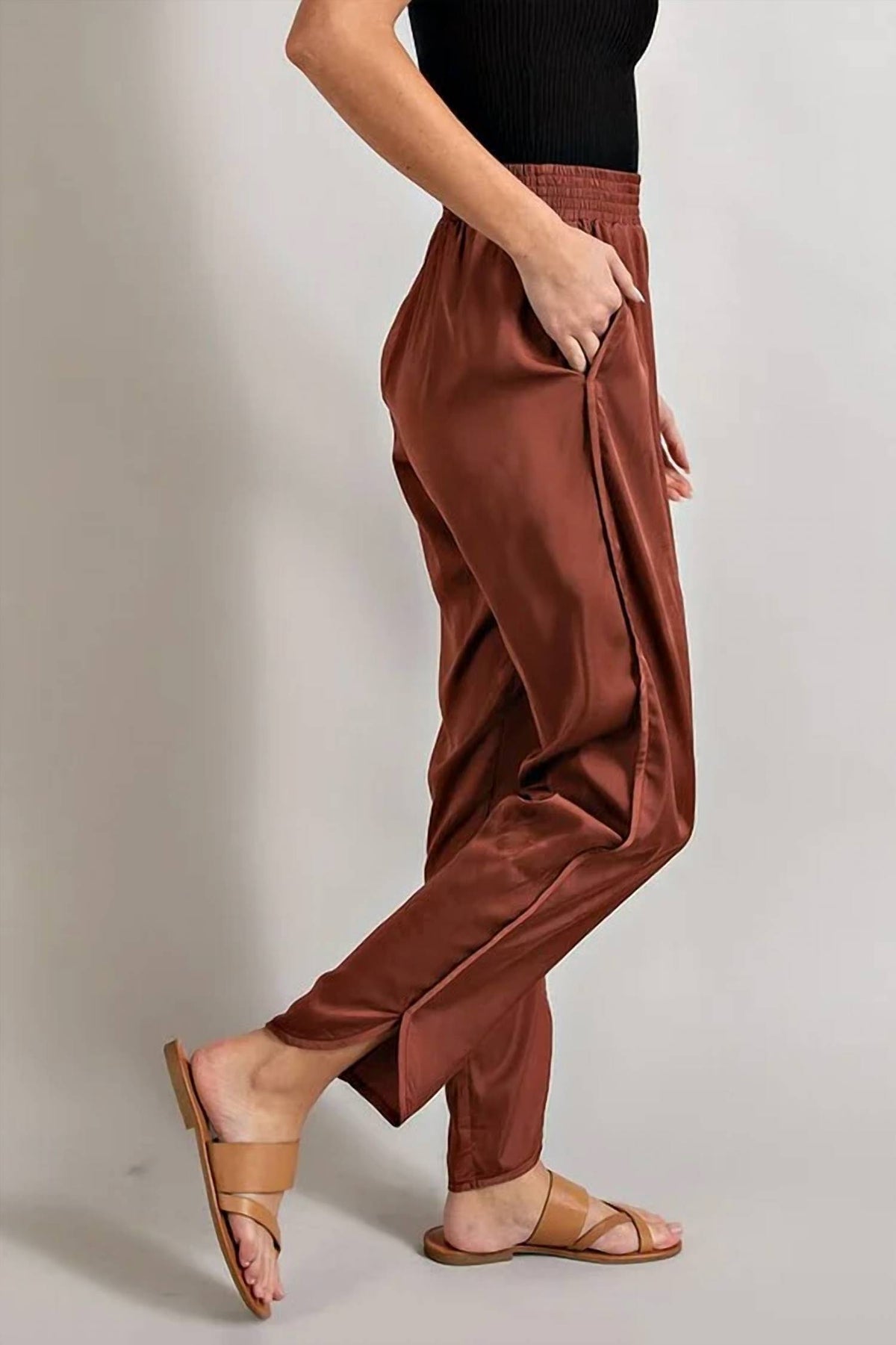 Ee:Some - SMOCKED SATIN PANTS