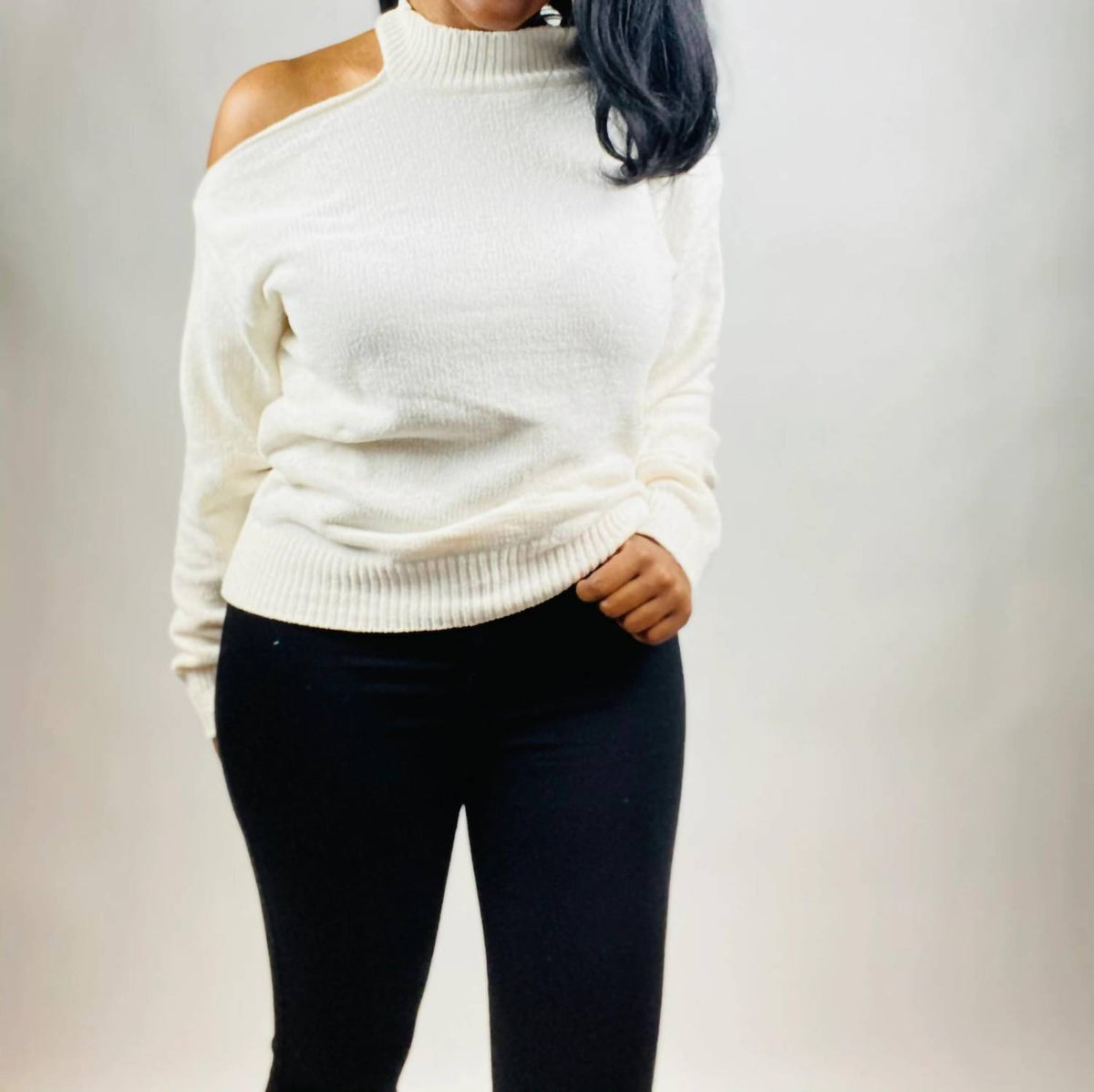 Ee:Some - Sophia Cold Shoulder Sweater