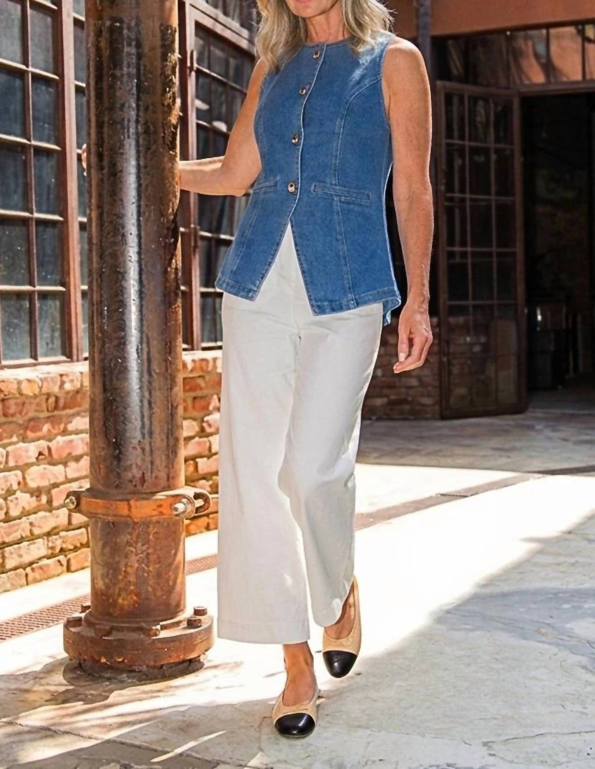 Ee:Some - Women's Classic Denim Vest