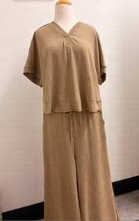 New In - Women's Crop And Wide Leg Pants Set