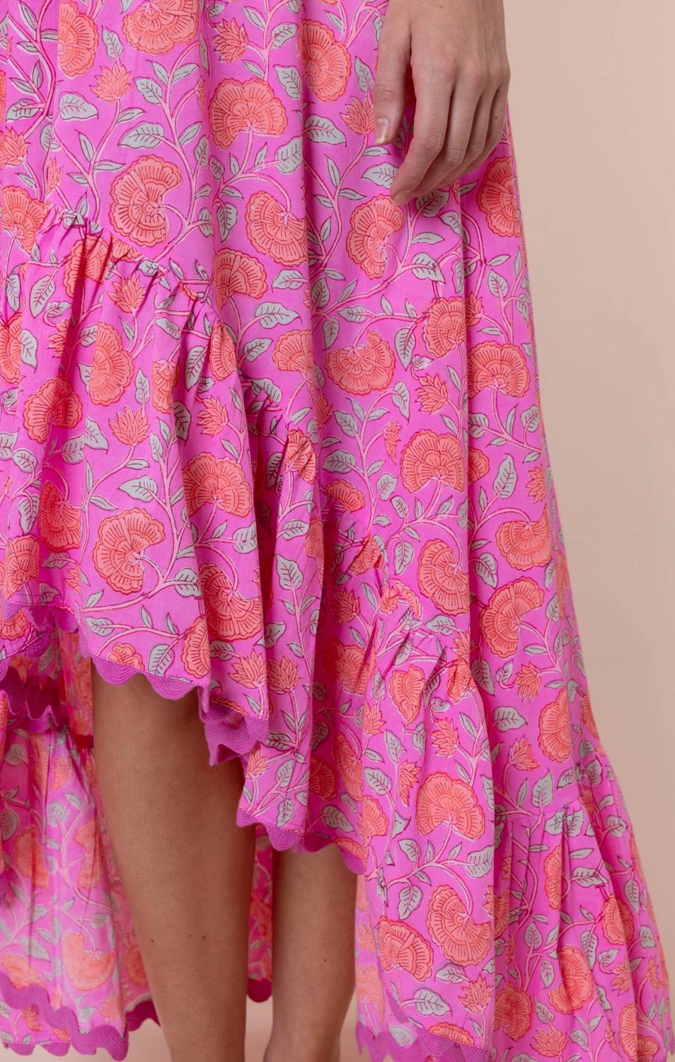 Juliet Dunn - Ginkgo Print High-low Floral Maxi Dress