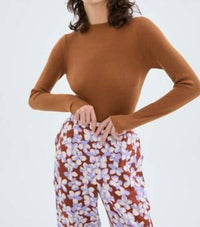 Compania Fantastica - Dusty High Neck Long Sleeve Ribbed Blouse