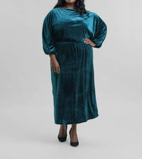 Never Fully Dressed - Velvet Tilly Midi Dress
