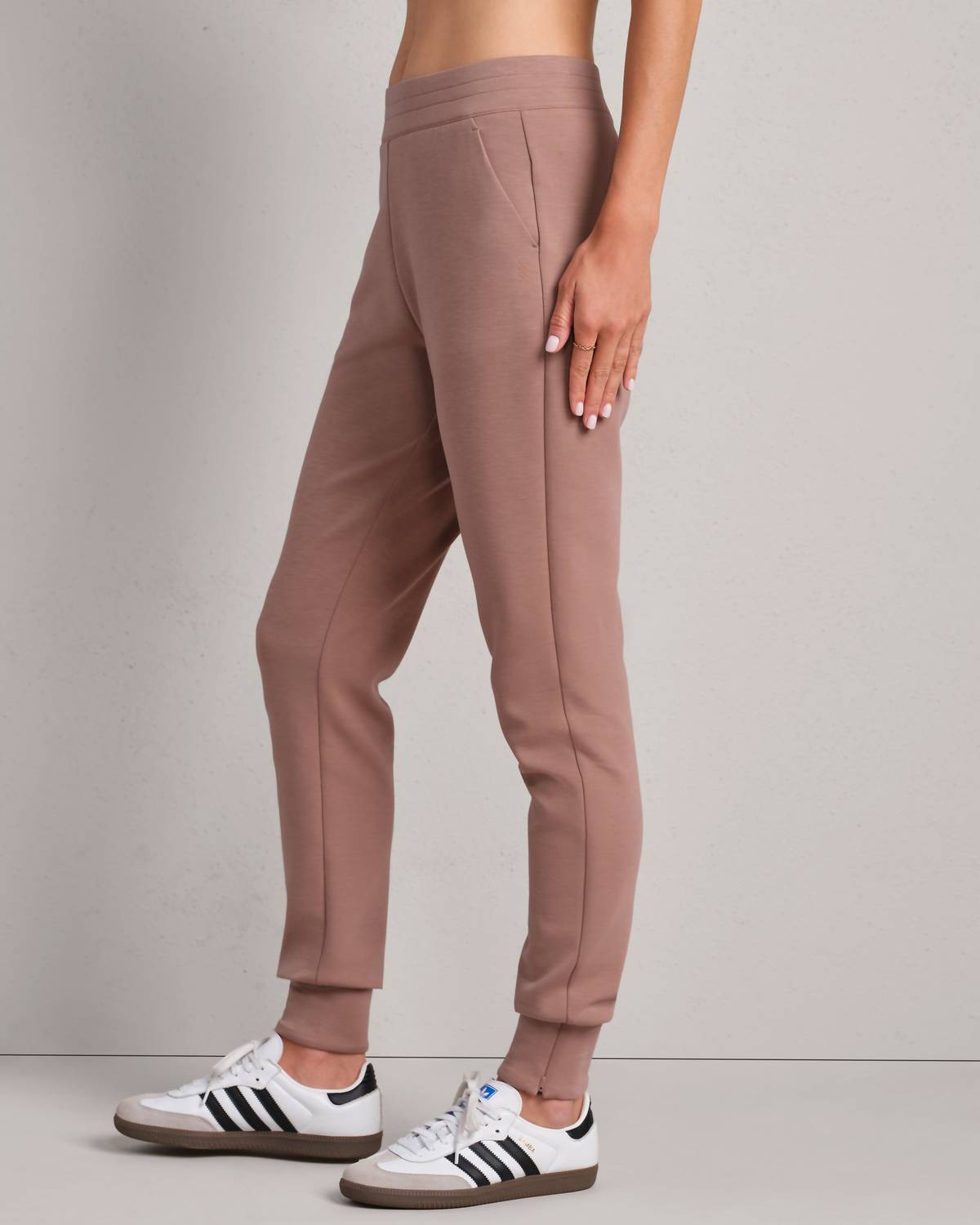 Rhone - Dreamglow Taper Leg Pant