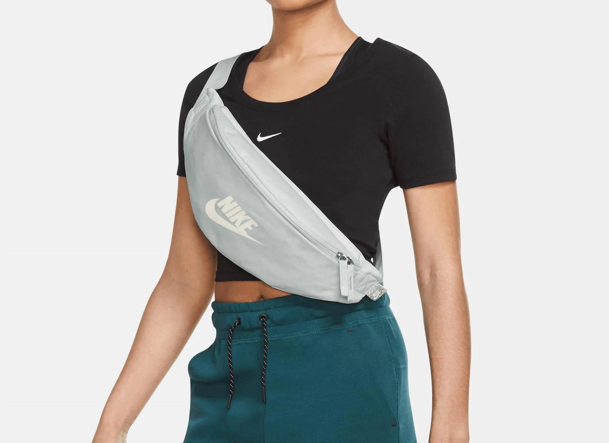 Nike - Women's Heritage Waistpack Bag
