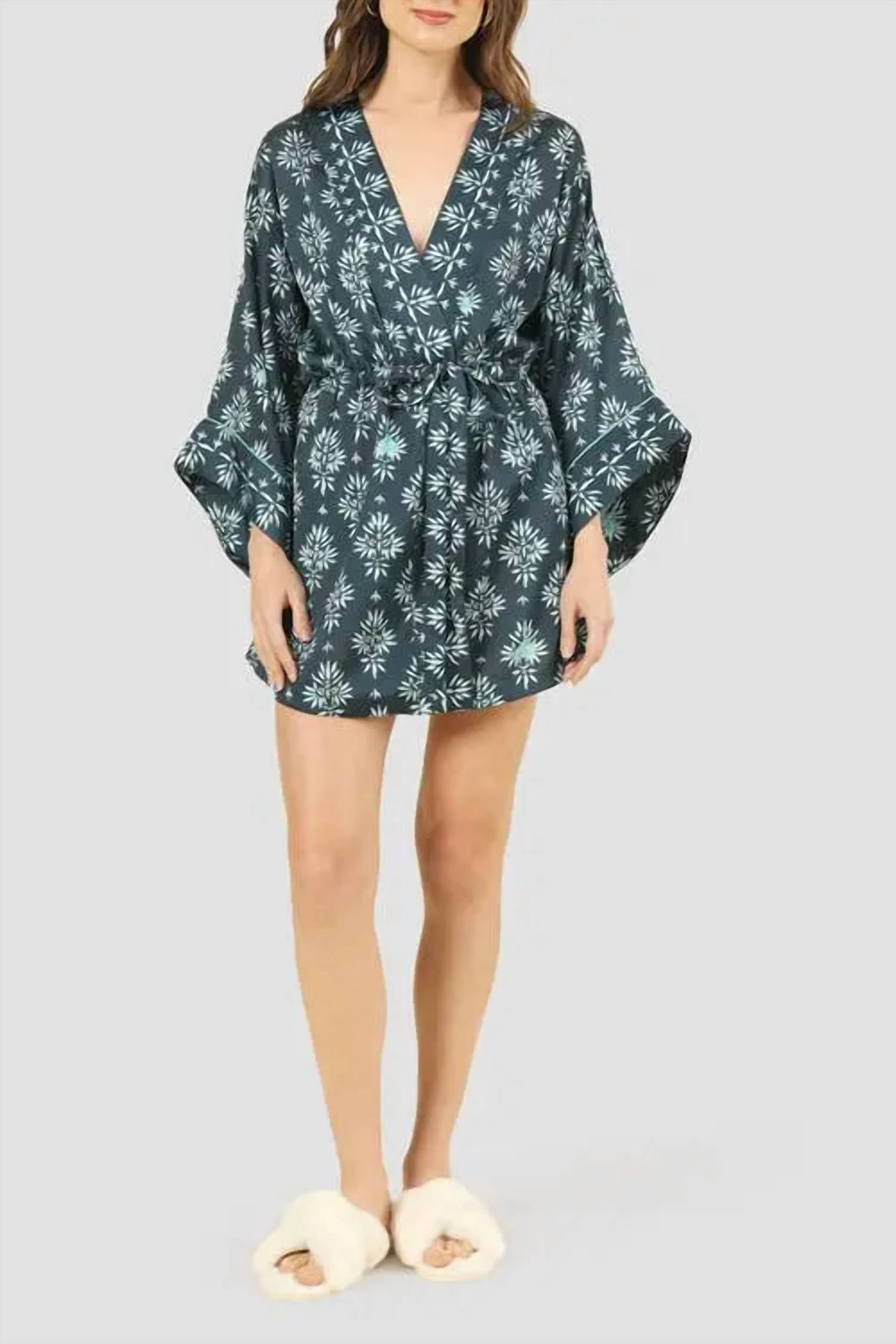 Omika - Aashi Robe