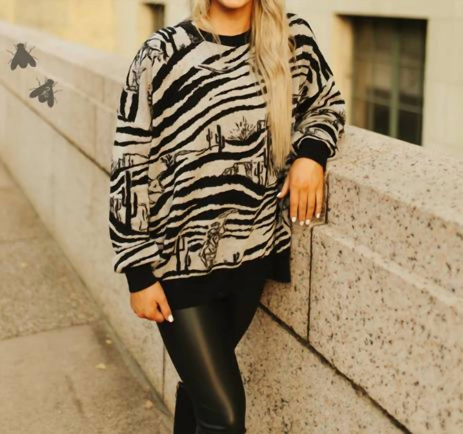 2Flyco - Women's Wild West Zoo Sweater