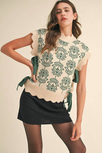 &Merci - Mock Neck Floral Sweater Vest