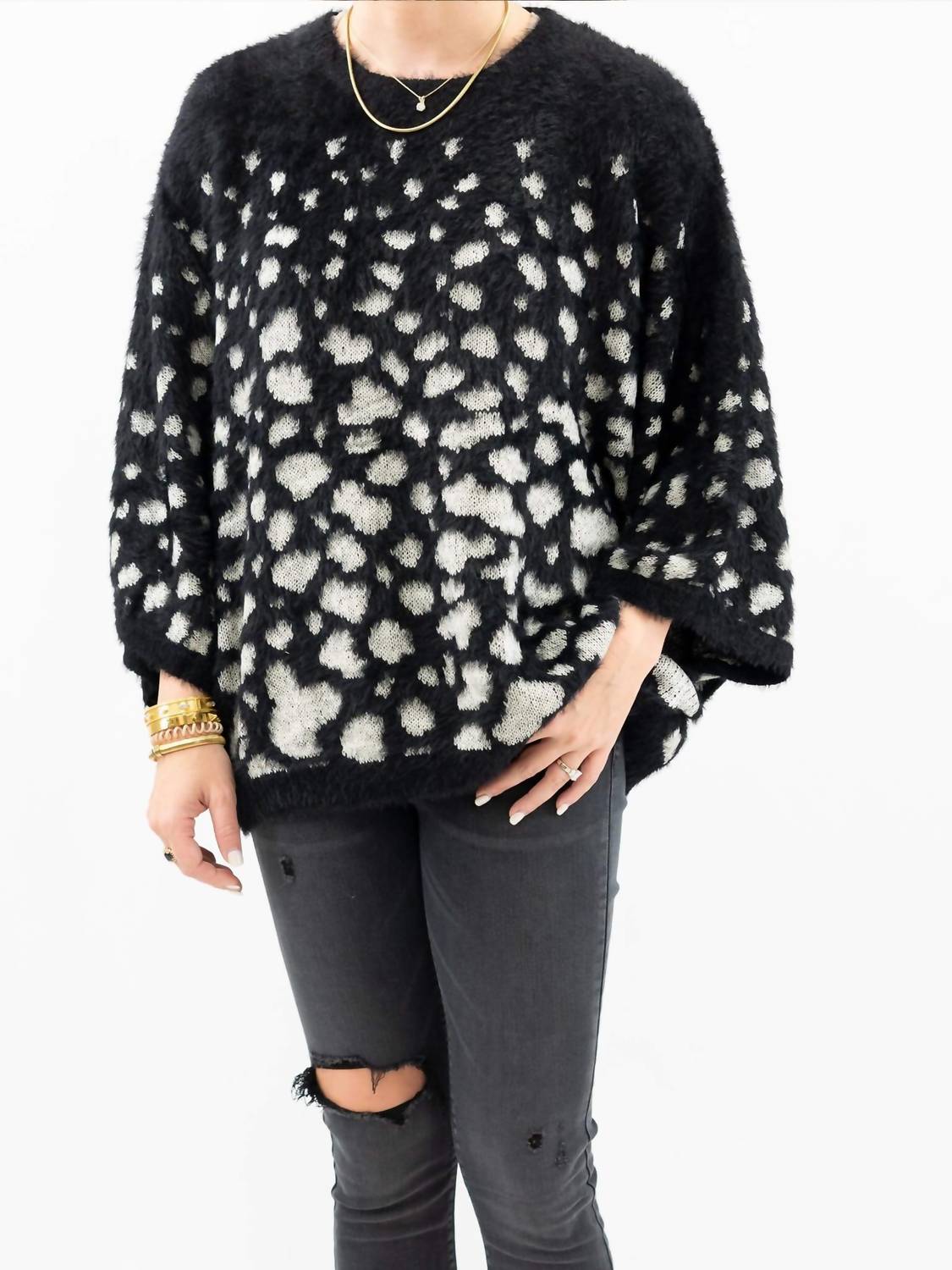 Davi & Dani - Spotted Fuzzy Cape Style Sweater