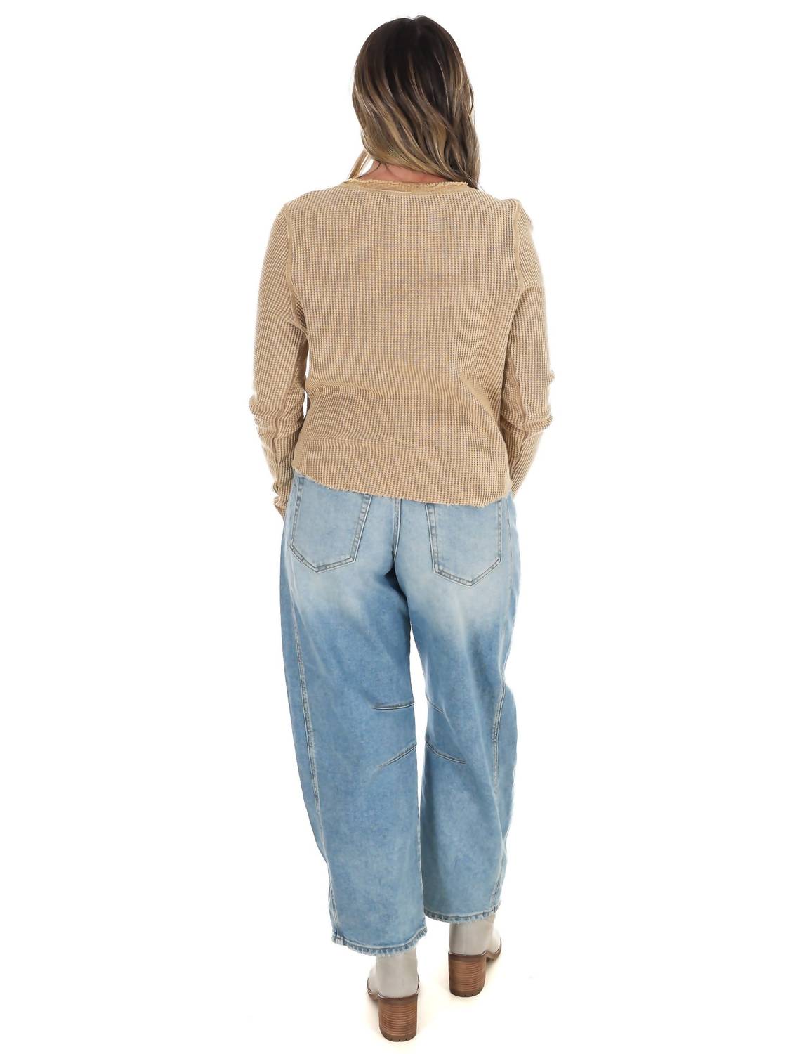 Ee:Some - Sky's the Limit Thermal Top