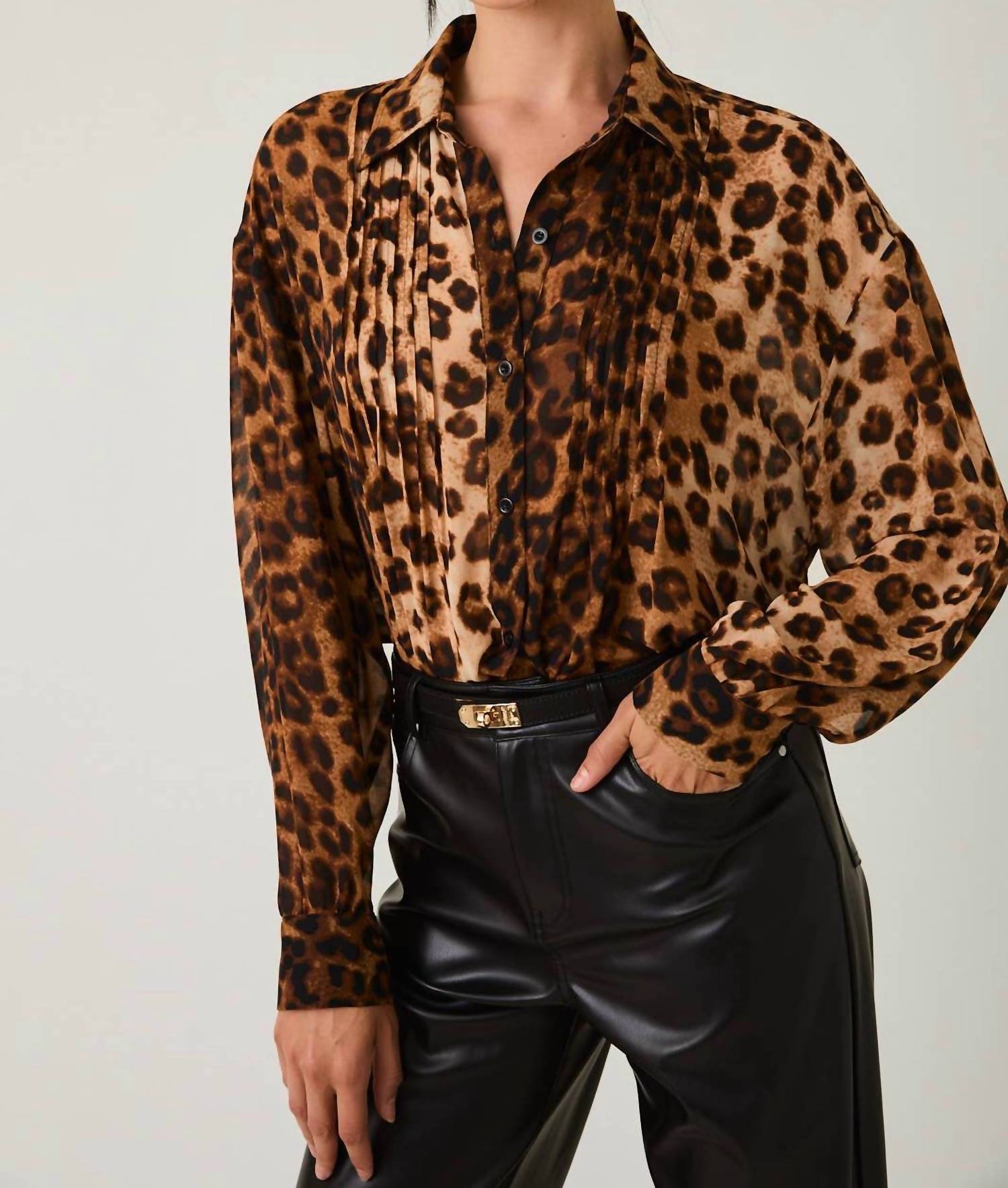 Le Lis - Sydney Leopard Print Blouse