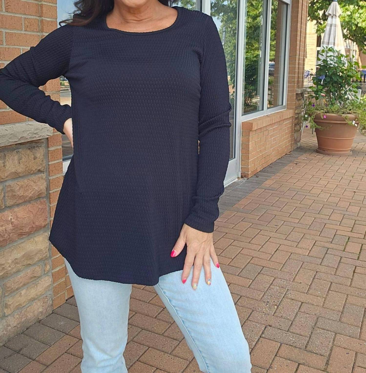 PURE essence Line Up Top in black - women's long sleeve top