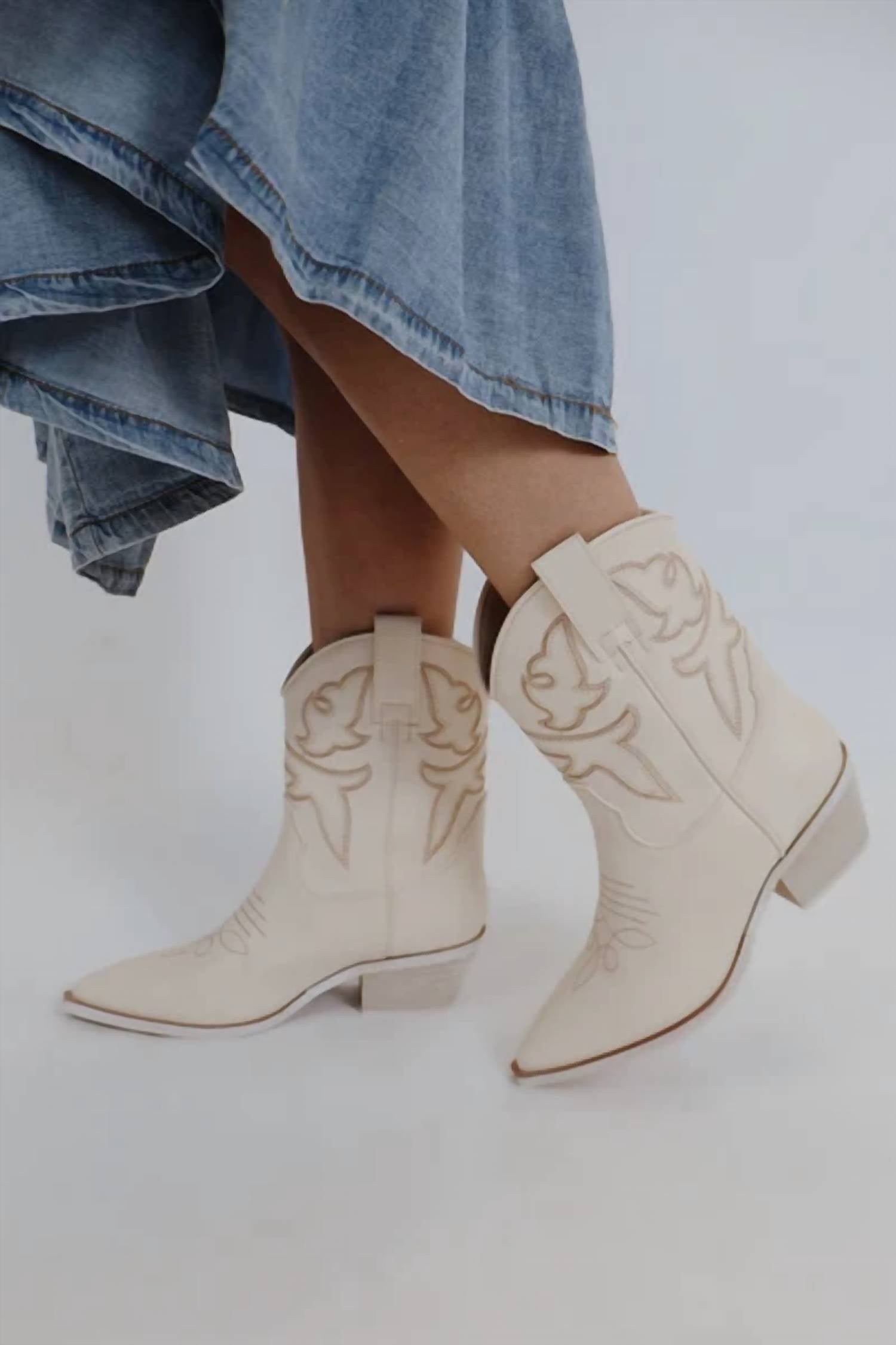 Mi.Im - Women's Claire Western Booties