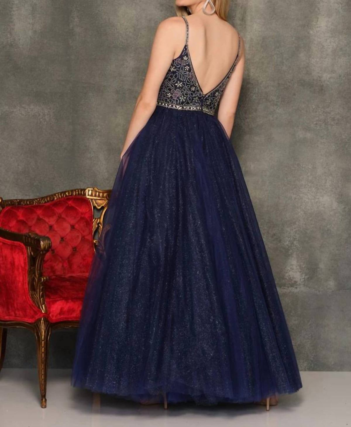 Dave & Johnny - Sleeveless Gown