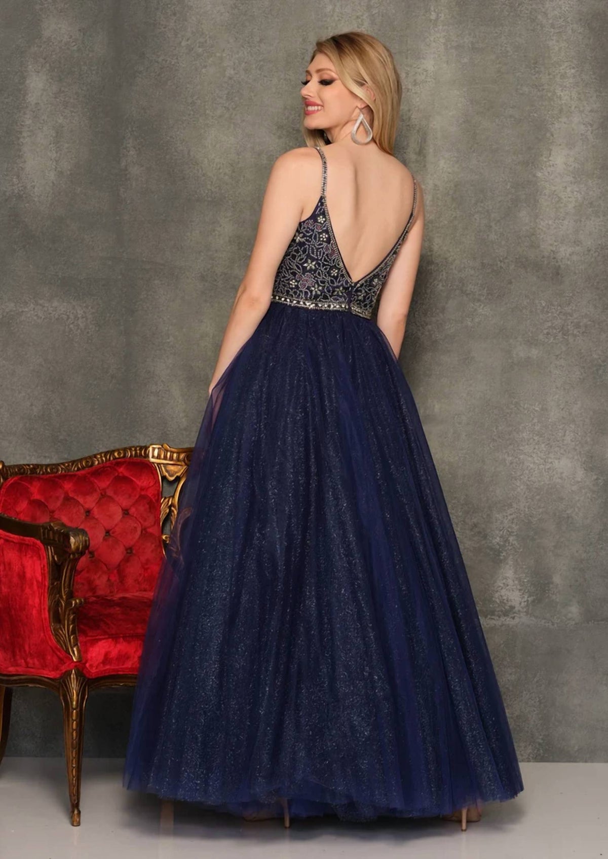 Dave & Johnny - Sleeveless Gown