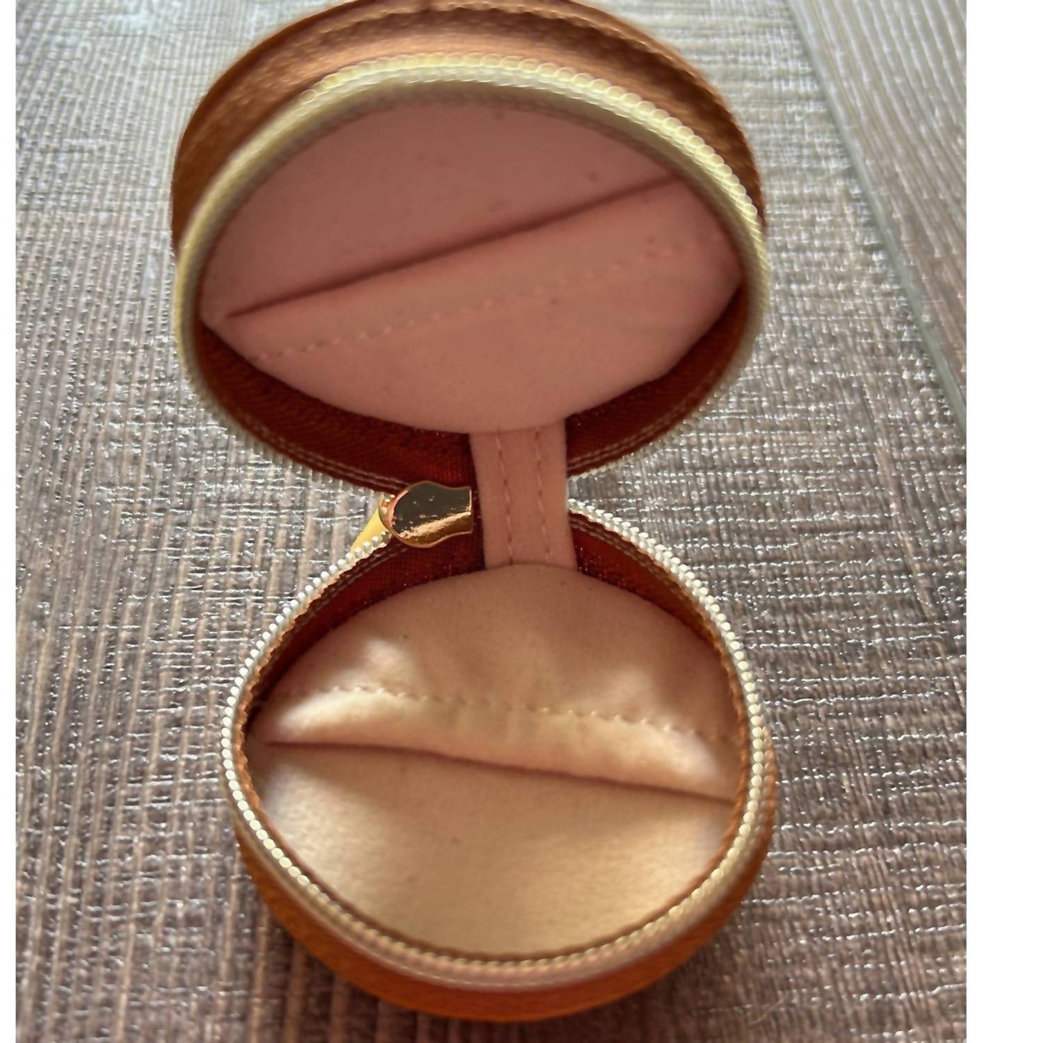 Jillian Ink - Women's Jewelry Holder Keychain Purse Charm