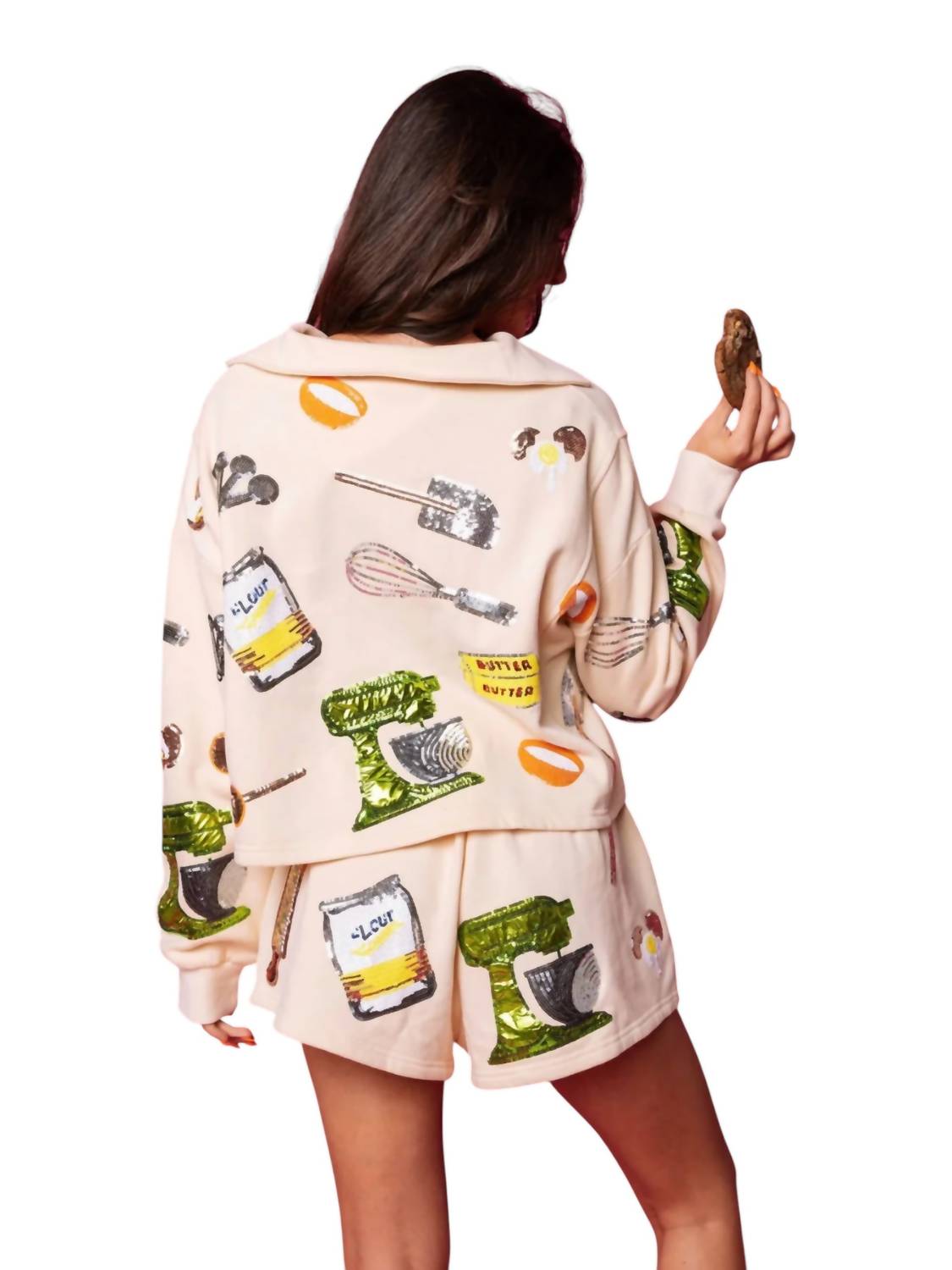 QUEEN OF SPARKLES Baking Icon Shorts in beige - women's shorts - detail view