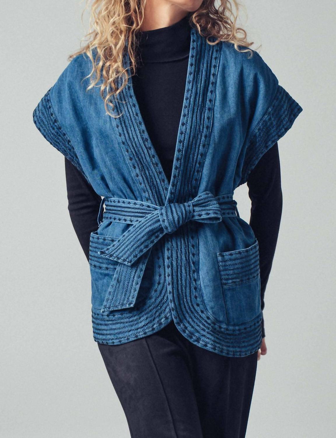 Urban Daizy - Washed Belted Vest
