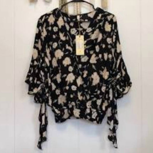 Elan - Long Sleeve Top with Elastic Bottom