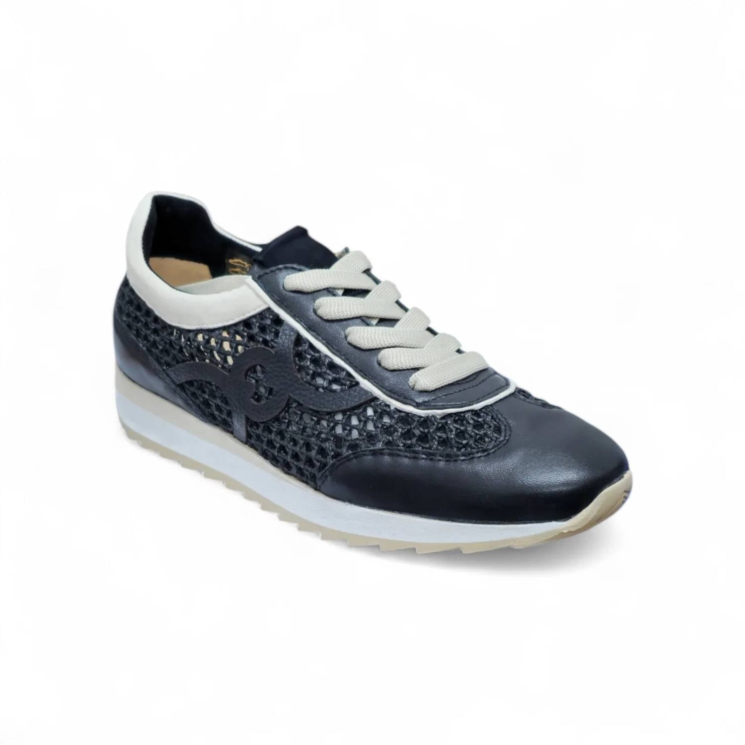 Softwaves - Women's Dakota Raffia Sneakers