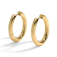 Eklexic - Women's Chunky Water Resistant Huggie Hoop Earrings